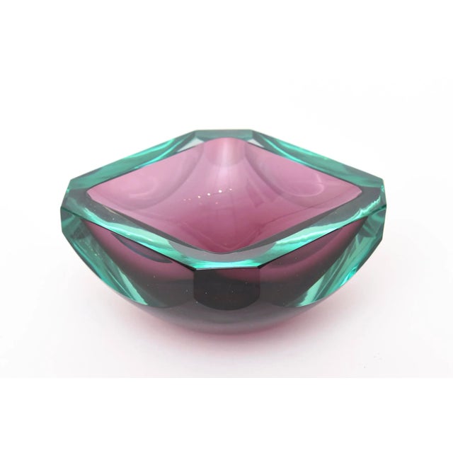 1960s Vintage Murano Faceted Paddled Glass Bowl Emerald Green and Purple, 1960's For Sale - Image 5 of 11