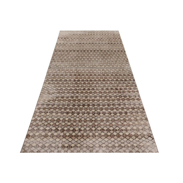 1950s Vintage Distressed Runner Rug, Beige and Brown Geometric Pattern - Rug & Kilim For Sale - Image 5 of 7