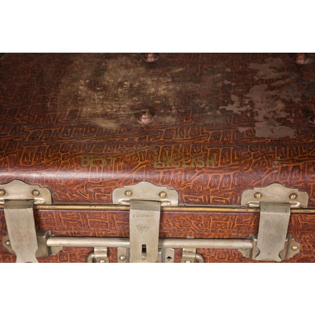 Brown British 1920s Metal Traveling Trunks for Export with Brass Hardware - Set of 3 For Sale - Image 8 of 12
