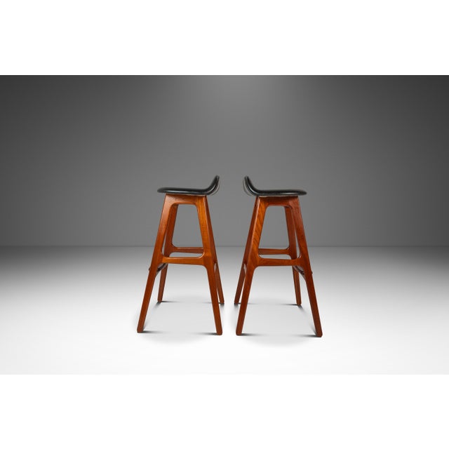 Mid-Century Modern Set of Two ( 2 ) Mid-Century Danish Modern Model Od-61 Counter Height Bar Stools Attributed to Erik Buch for o.d. Mobler, Denmark, 1960's For Sale - Image 3 of 18