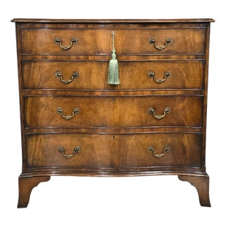 Small Georgian Serpentine Chest of Drawers, 1910 For Sale