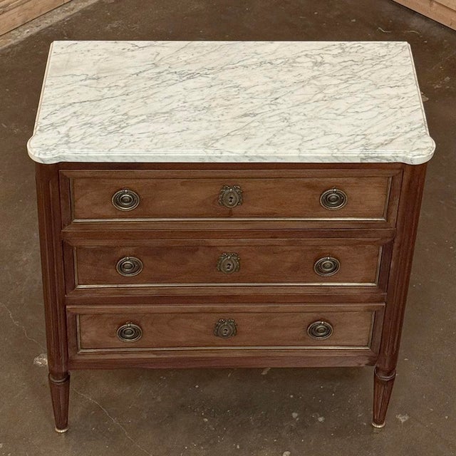 French Louis XVI Mahogany Marble Top Commode For Sale - Image 13 of 16
