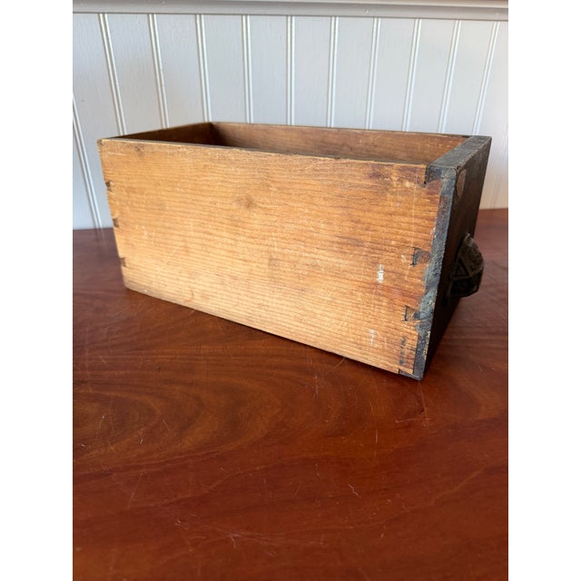 1900 - 1909 Antique Apothecary Drawer – Tunacetum Label – Original Hardware – Dovetail Construction – Primitive Pharmacy Storage For Sale - Image 5 of 13