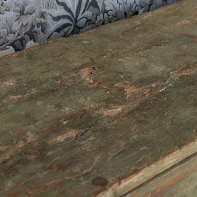 18th Century Italian Buffet With Iron Details in Original Green Paint For Sale - Image 10 of 18