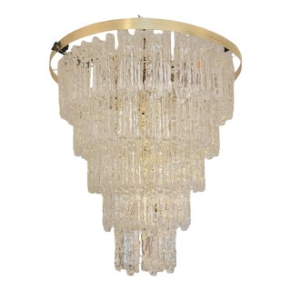 1970s Contemporary Modern 5 Tier Lucite Chandelier For Sale