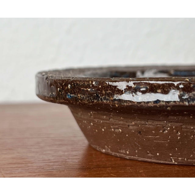 Black Mid-Century Modern Danish Studio Pottery Bowl from Michael Andersen Keramik, Bornholm, 1960s For Sale - Image 8 of 16