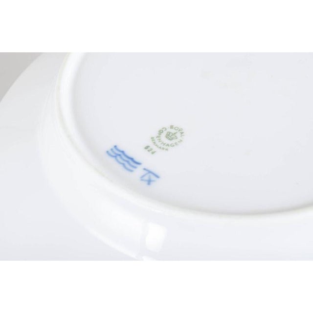 Porcelain Dinner Plates from Royal Copenhagen, 1990s, Set of 4 For Sale - Image 4 of 5