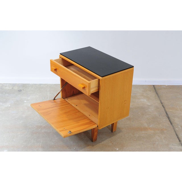 Mid-Century Nightstands in Ash Veneer & Black Glass by František Mezulánik for Nový Domov, Czechoslovakia, 1970s, Set of 2 For Sale - Image 6 of 18