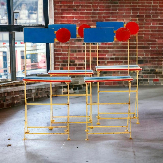 Folding chairs rare hard to find, Lacquered steel frame with plastic rollers for folding, seat and back of lacquered wood...