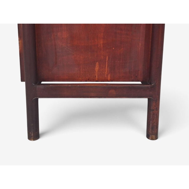 John Widdicomb, American Modern, Nine-Drawer Dresser, Walnut, Brass, Usa, 1960s For Sale - Image 9 of 16