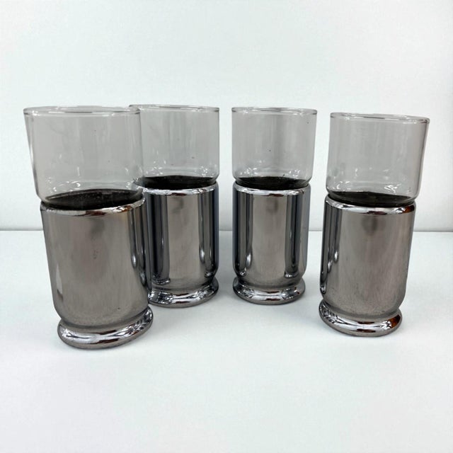 Wood 1950s Chrome Sleeve Tumblers – Set of 4 Clear Glasses With Cork-Lined Holders For Sale - Image 7 of 7