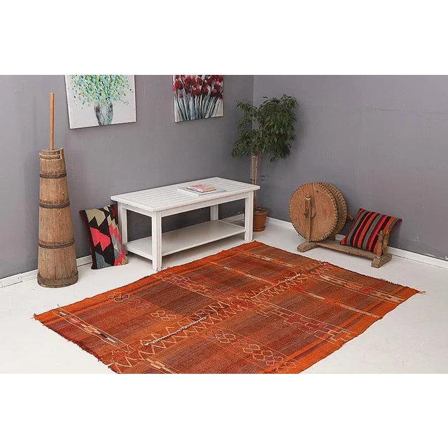 Modern Vintage Orange Kilim Rug For Sale In Los Angeles - Image 6 of 7