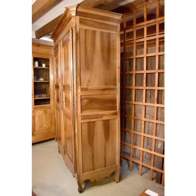19th Century Louis XV Wardrobe in Blond Walnut For Sale - Image 12 of 14