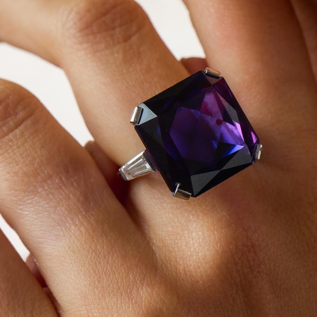 Early 21st Century Contemporary 36.10 Carat Amethyst Diamond 14k White Gold Ring, Size 5.75 For Sale - Image 5 of 6