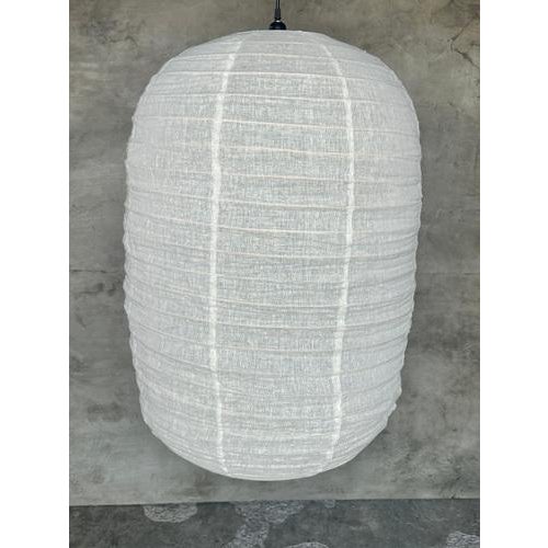 Large Japanese-Style Rattan and Natural Linen Pendant Light in the Shape of a Lantern For Sale - Image 3 of 18