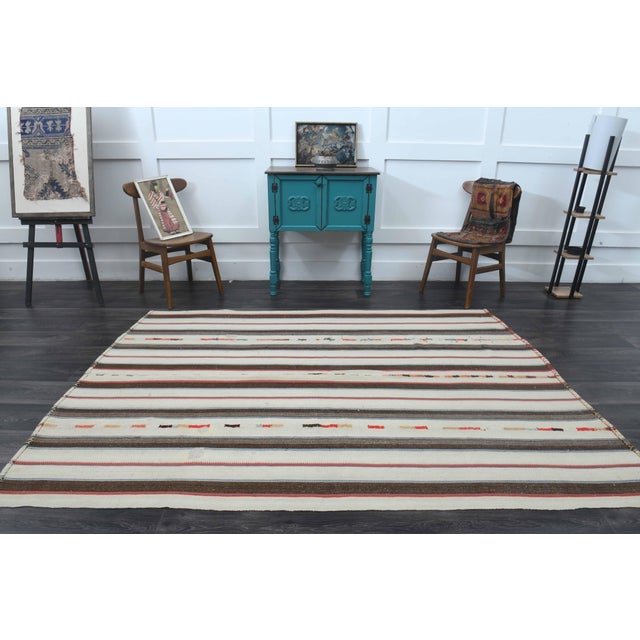 White 1970s Vintage Handmade Wool Cotton White Area Rug For Sale - Image 8 of 11