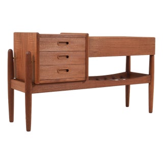 Danish Teak Furniture with Planter by Arne Wahl Iversen for Vinde Møbelfabrik, 1961 For Sale