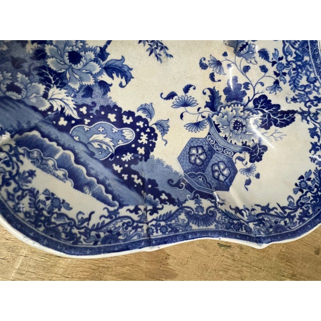 Chinoiserie 19th Century Bowl Blue and White Devonian Shape Bowls- Pair of 2 For Sale - Image 3 of 10