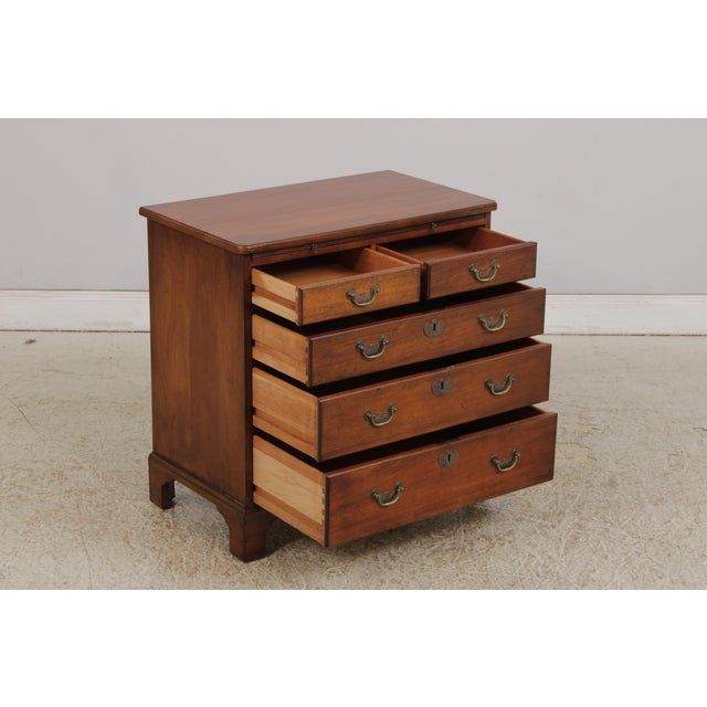 Stickley Stickley Mahogany Colonial Williamsburg Bachelor Chest For Sale - Image 4 of 18