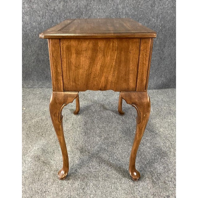Queen Anne Late 20th Century Davis Cabinet Company Solid Mahogany Console Table For Sale - Image 3 of 10