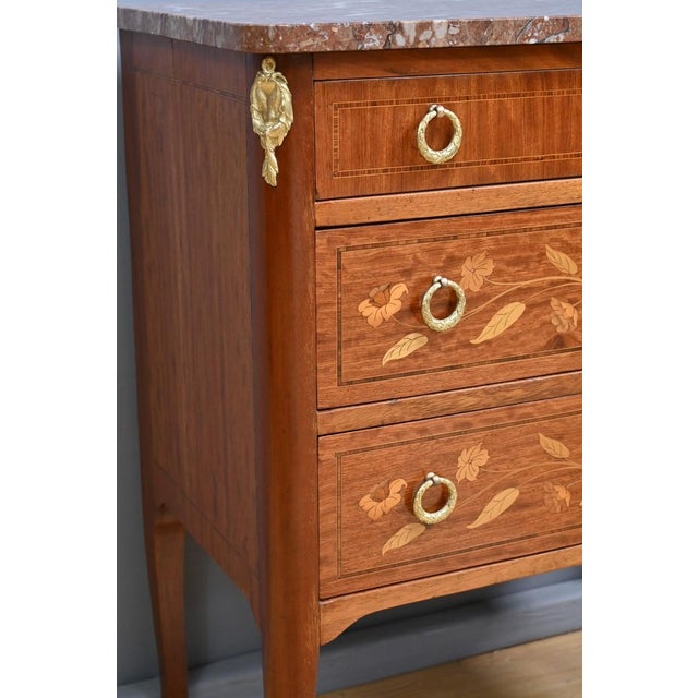 Small Early 20th Century Blond Mahogany Chest of Drawers For Sale - Image 12 of 18