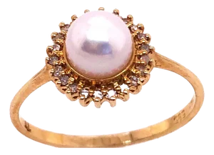 14 Karat Yellow Gold Fashion Pearl Ring With Diamonds