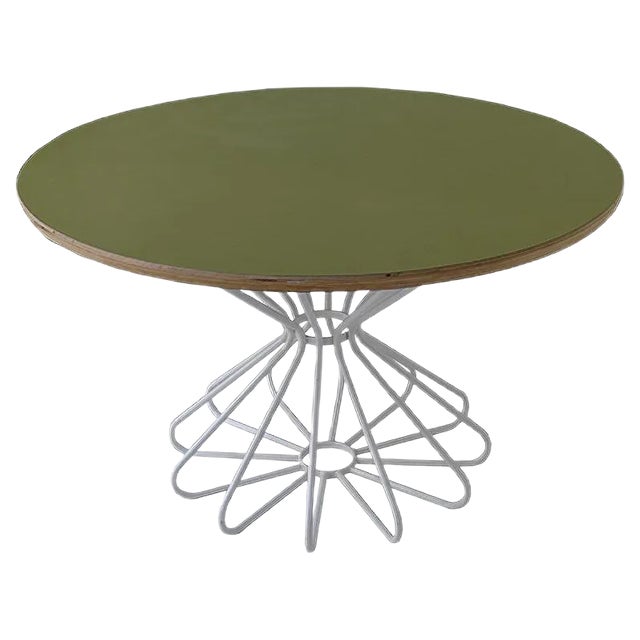 Oval Space Age Table With Atomic Diabolo Frame in Tubular Steel For Sale