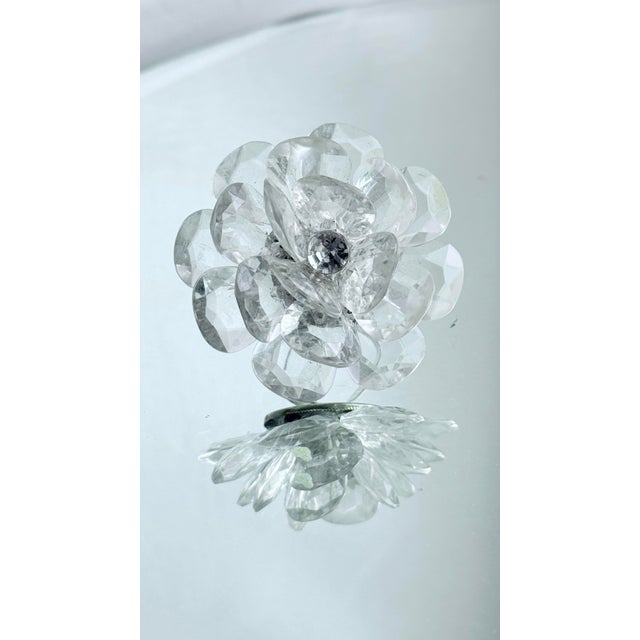 Vintage Y2k Clear Resin Flower Cocktail Ring, Size 6 For Sale - Image 13 of 16