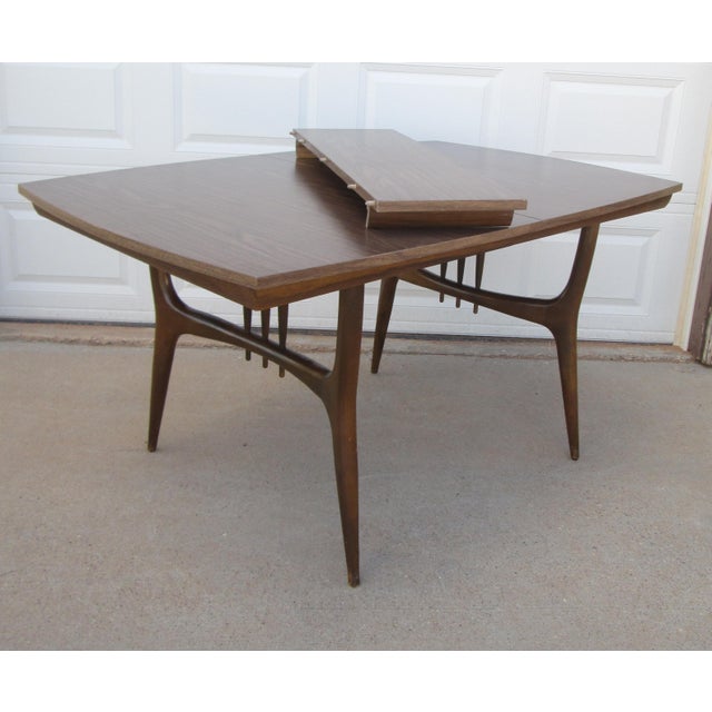 Mid-Century Modern Mid Century Modern Holman Furniture Manufacturing Co Walnut Dining Table For Sale - Image 3 of 18