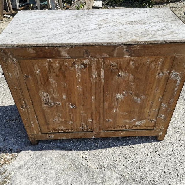 Walnut Chest of Drawers with 4 Drawers with Italian marble top, 1800s For Sale - Image 12 of 18
