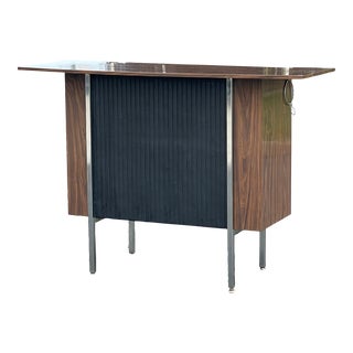 Mid Century Modern Walnut Formica & Chrome Standing Bar For Sale