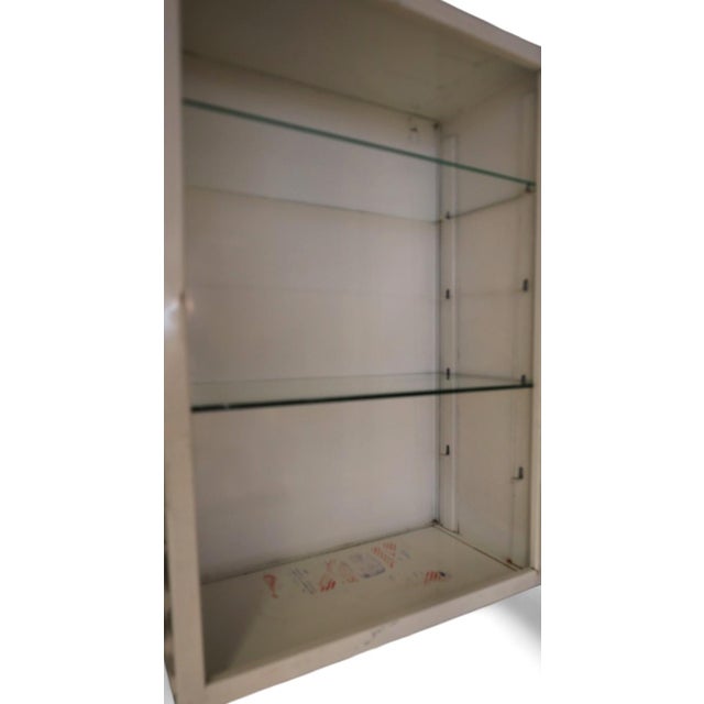 1940s Sheet Metal and Glass Wall Mounted Medicine Cabinet, 1940s For Sale - Image 5 of 7