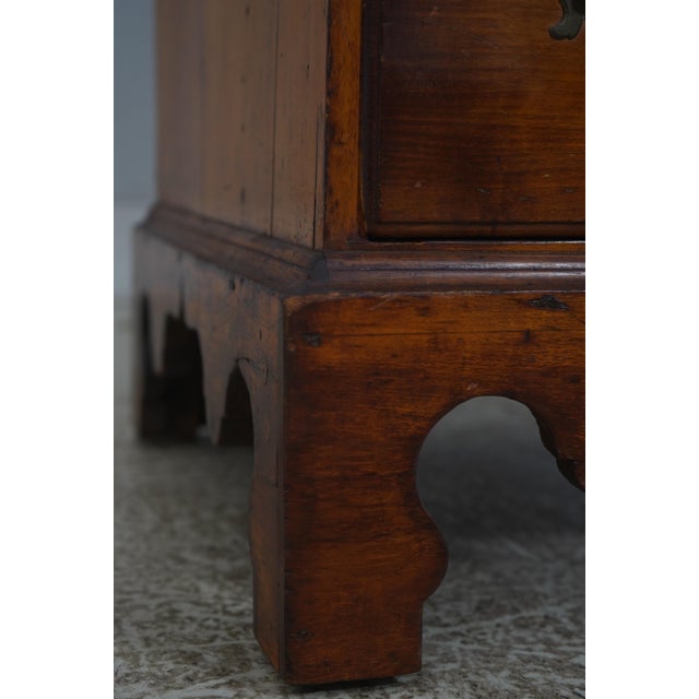 Antique American Maple 6 Drawer Chest For Sale - Image 11 of 17