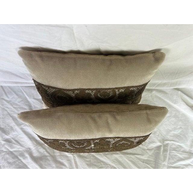 2020s Petite Velvet Pillows With Antique French Metallic Lace For Sale - Image 5 of 6