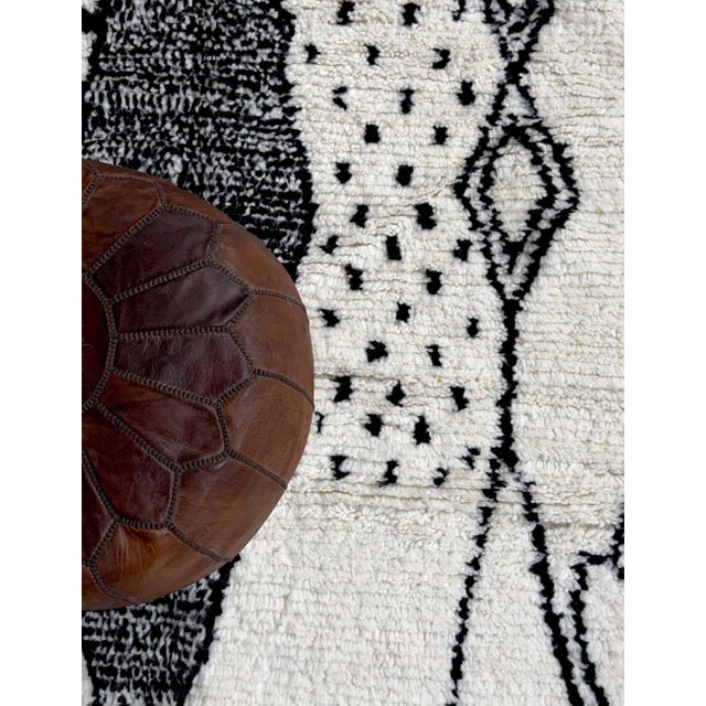 Ivory Black and White Moroccan Azilal Rug - 9.5 X 7.1 Ft For Sale - Image 8 of 8