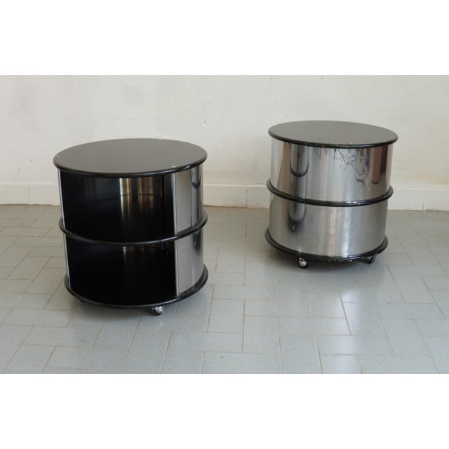 Postmodern Bedside Tables in Chrome-Plated Steel and Plastic, Italy, 1970s, Set of 2 For Sale - Image 3 of 7