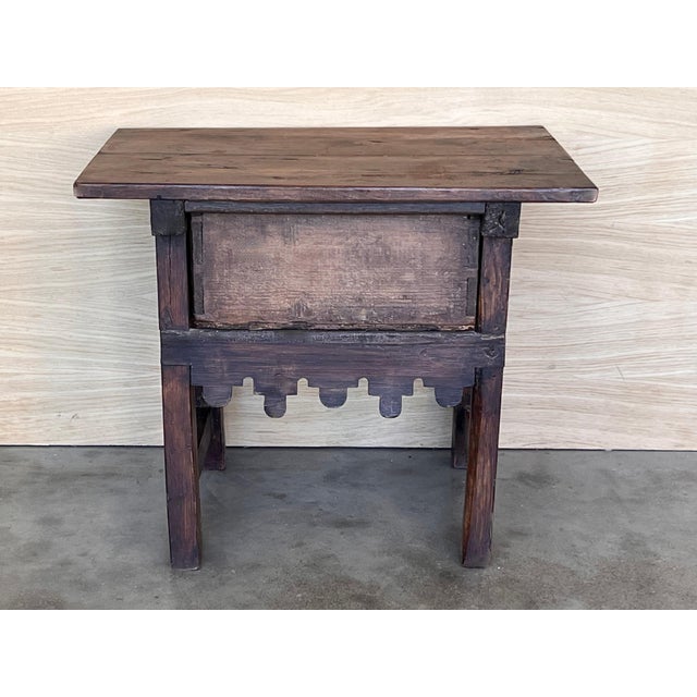 Early 19th Century Spanish Baroque Side Table with Wood Stretcher and Big Drawer For Sale - Image 9 of 18