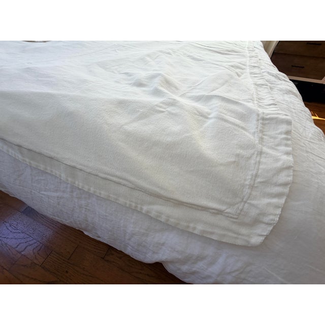 Vintage Attributed Ligne Roset "Caitlin" Pillow-Style Reclining Loveseat, Made in France For Sale - Image 9 of 13