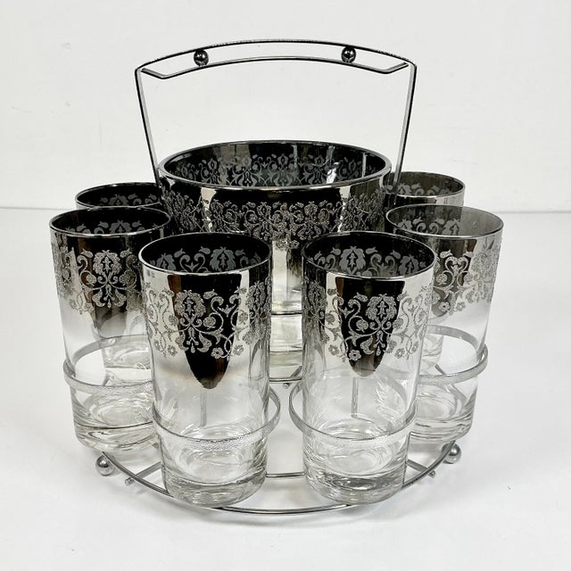 Dorothy Thorpe was an iconic American designer who is best known for her silver banded and silver Ombré glassware. This is...