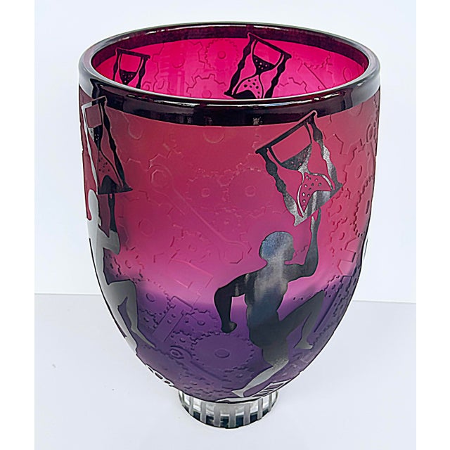 Duncan McClellan Etched Overlay Art Glass Cameo Vase, circa 2005, Artist Signed Offered for sale is a Duncan McClellan...