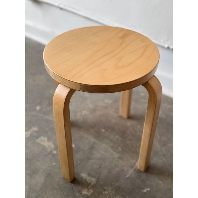 2017 Alvar Aalto Stool 60 For Sale In Los Angeles - Image 6 of 8