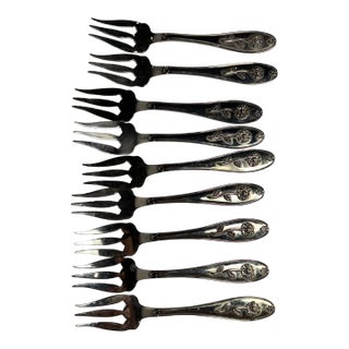 1970s Godinger Rose Floral Pattern Dessert Forks Set of 11 Silver Plate Vintage Flatware For Sale