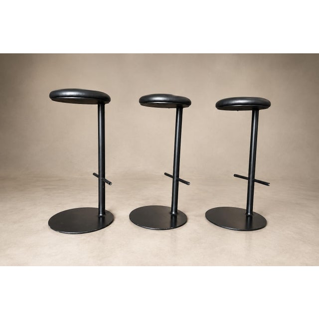 Ricardo Fasanello “Ciranda” Bar Stools in Black Carbon Steel and Original Leather, Set of Three, Brazil, 1986 For Sale - Image 10 of 18