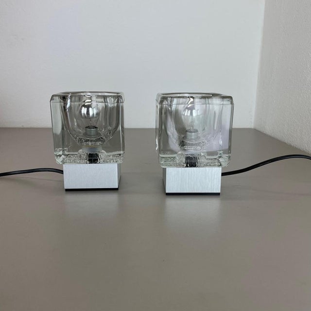 1970s Ice Cube Glass Table Lights from Peill & Putzler, Germany, 1970s, Set of 2 For Sale - Image 5 of 17