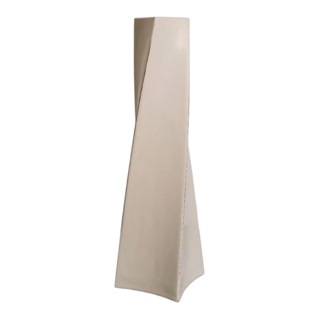 Contemporary Cream Lacquer Helix Vase by Robert Kuo For Sale