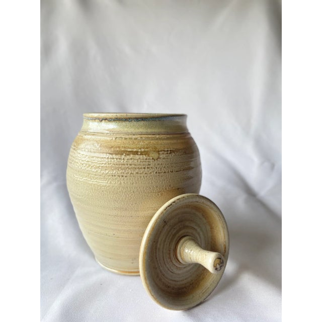 A fantastic urn or jar from Bay Pottery. Soft shapes and calm color in beige are perfect for the modern design home. This...