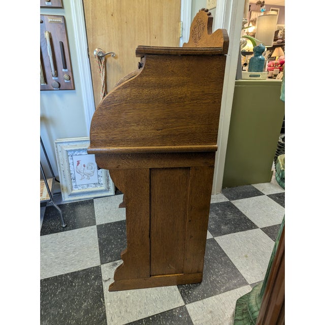 Mid 20th Century Roll Top Desk For Sale In New York - Image 6 of 8