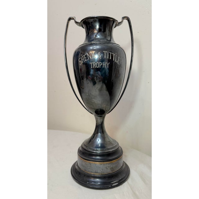 Up for sale is a large antique 1926 silverplate Oberlin High School baseball trophy cup. This exquisite sports memorabilia...