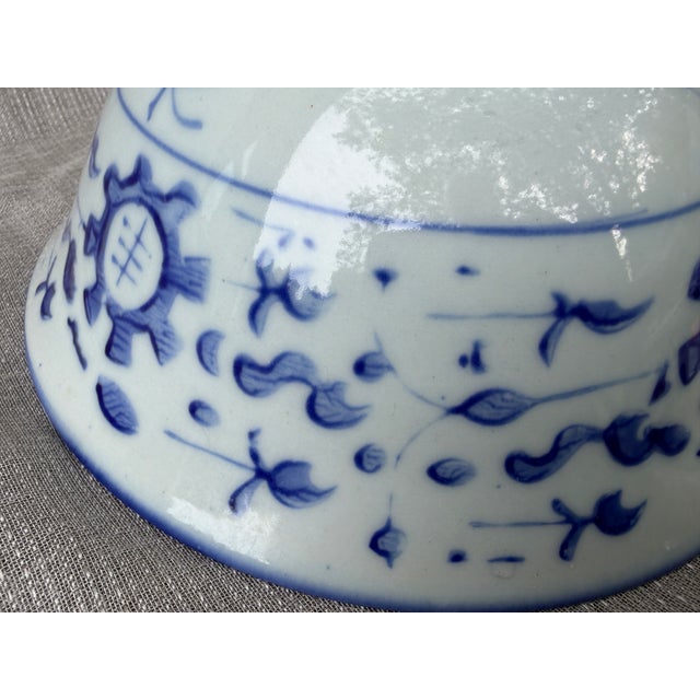 Chinese Vintage Blue and White Floral Chinese Bowl For Sale - Image 3 of 18