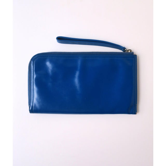 Animal Skin Chanel Handbag Clutch Leather With Wrist Strap, Cobalt Blue, Circa 2010s For Sale - Image 7 of 15